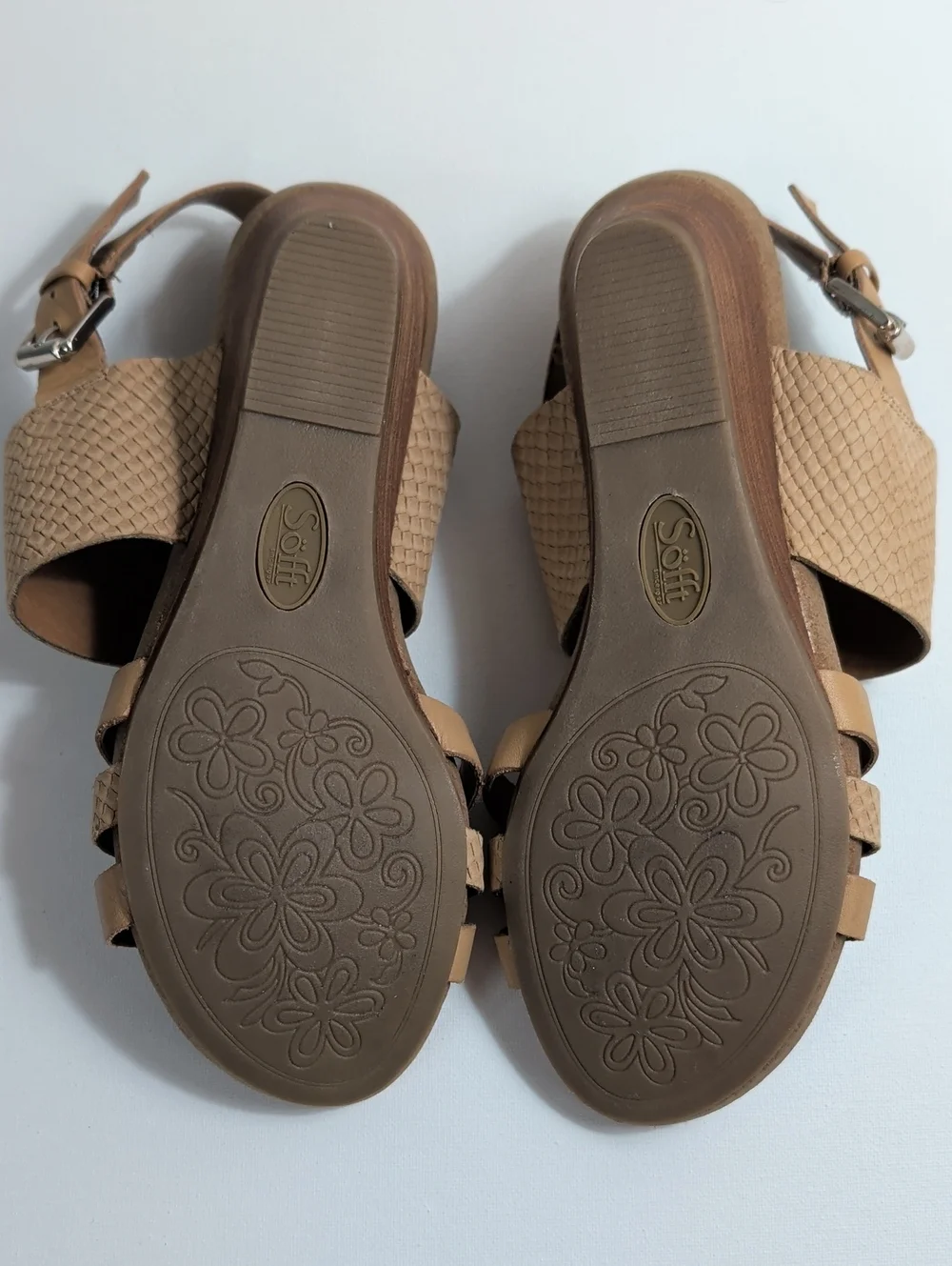 Sofft Tan Sandal Wedges Size 7.5